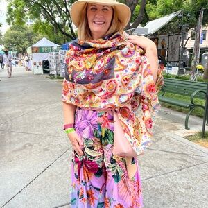 Wool embroidered shawl/stole